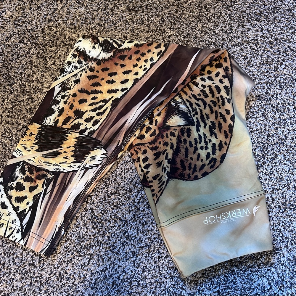 Werkshop capri leggings - leopard print
